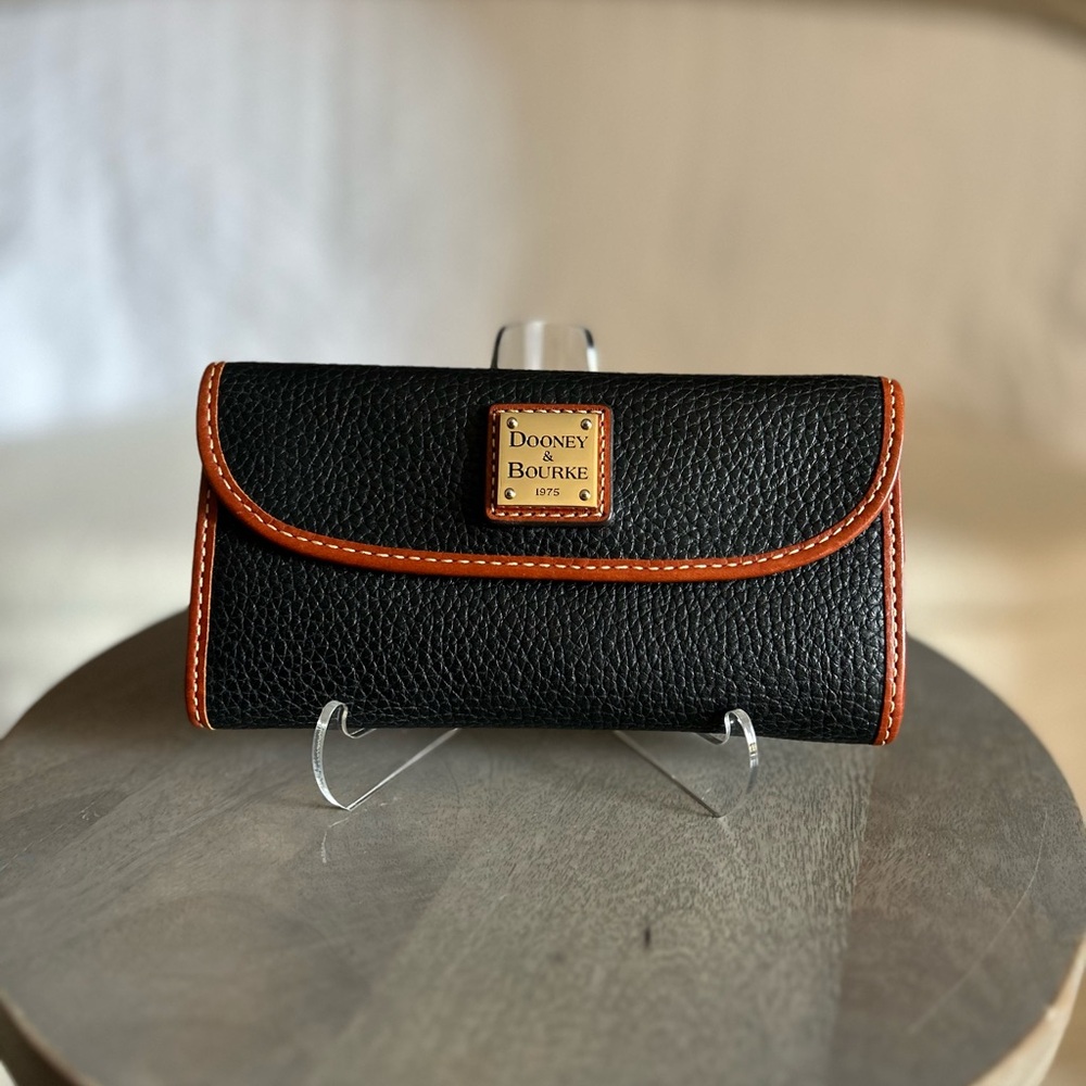 Dooney and Bourke Pebble Leather Wallet in BLACK